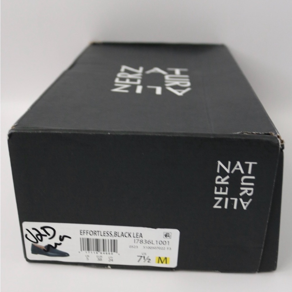 NWOT- Naturalizer Effortless Loafers in Black Leather, Size 7.5M - Picture 7 of 7